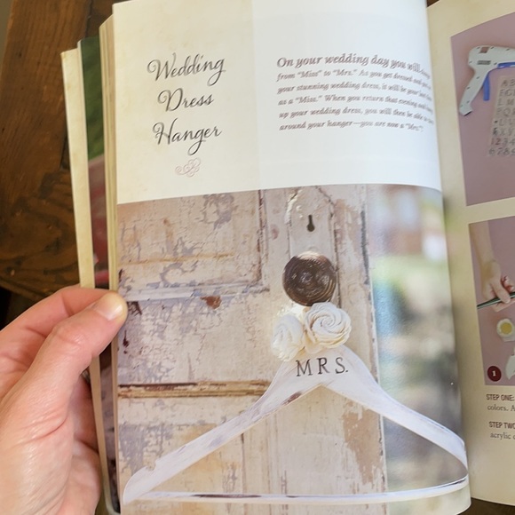 Rustic Chic Wedding 55 projects Book by Morgan Hill - Picture 7 of 7